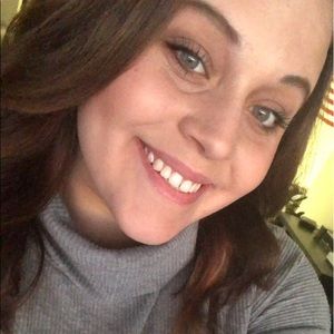 Meet your Posher, Naomi